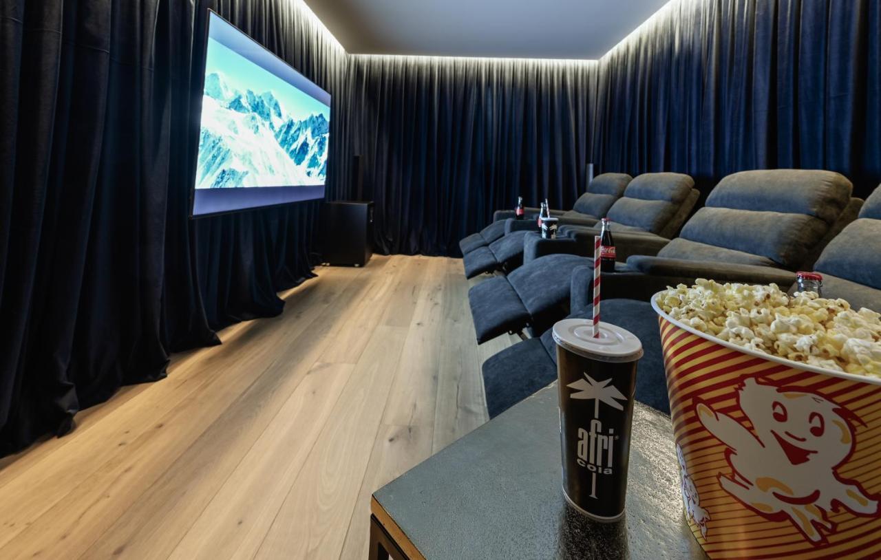 גרמיש-פרטנקירכן Boutique Chalets Alpi - Private Sauna & Cinema מראה חיצוני תמונה