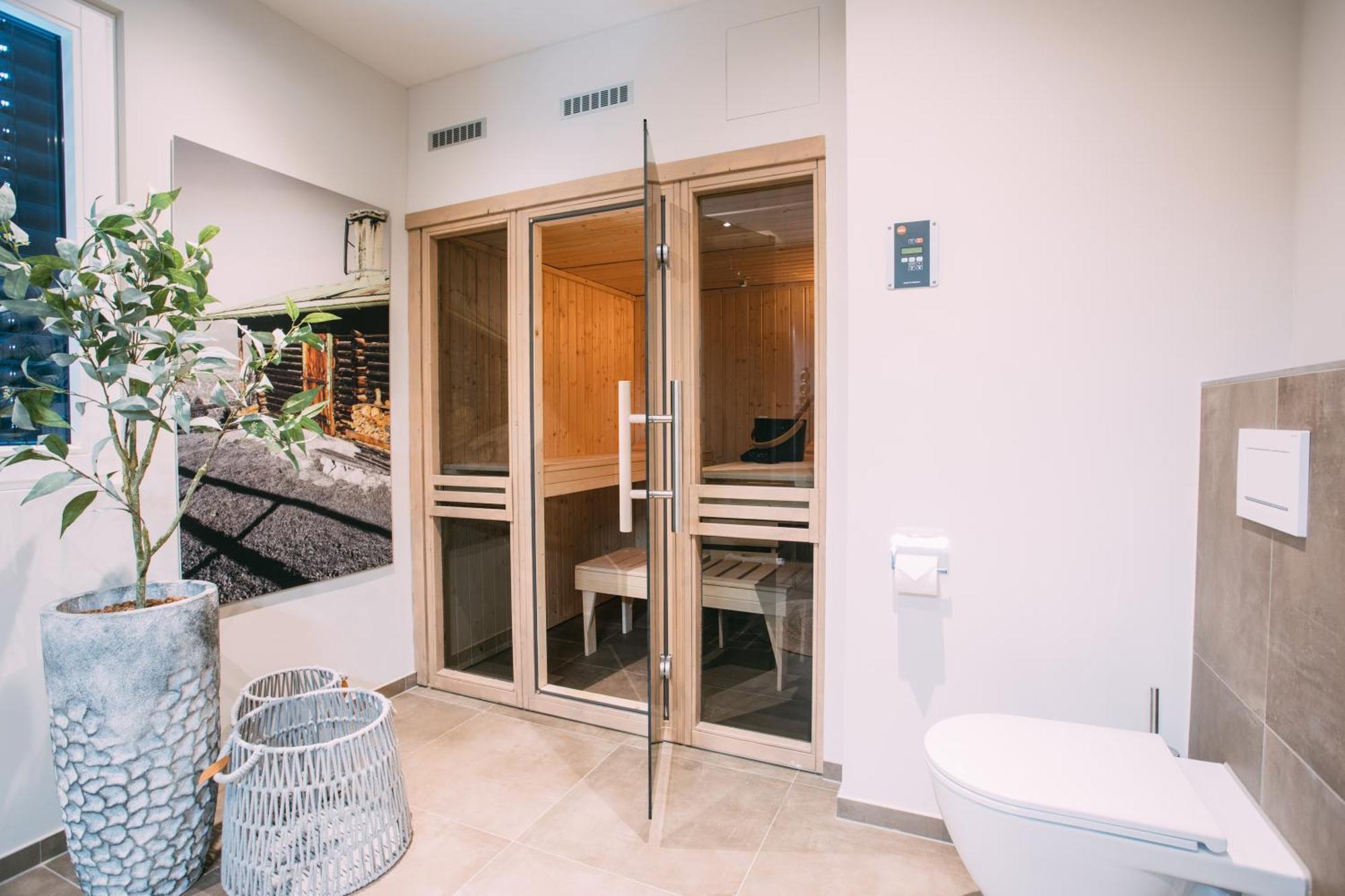 גרמיש-פרטנקירכן Boutique Chalets Alpi - Private Sauna & Cinema מראה חיצוני תמונה